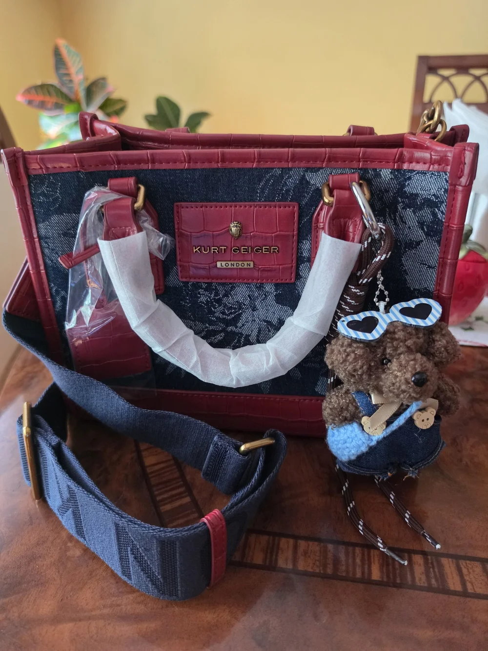 ❤️ NWT Kurt Geiger London Tote + Starbucks Bundle